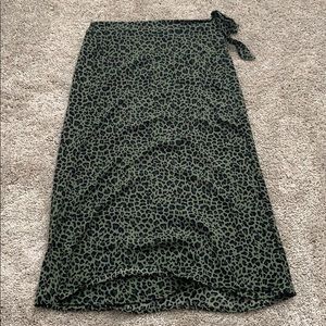 Animal print midi skirt, L